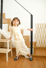Load image into Gallery viewer, Camelia Kimono
