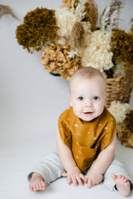 Load image into Gallery viewer, Sunrise | Snuggle Bib Waterproof
